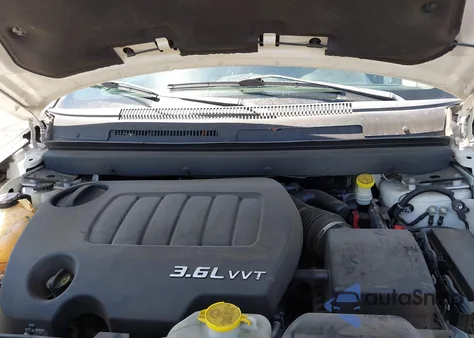 2015 Dodge Journey Sxt z USA, uszkodzony, nr VIN 3C4PDCBGXFT755196